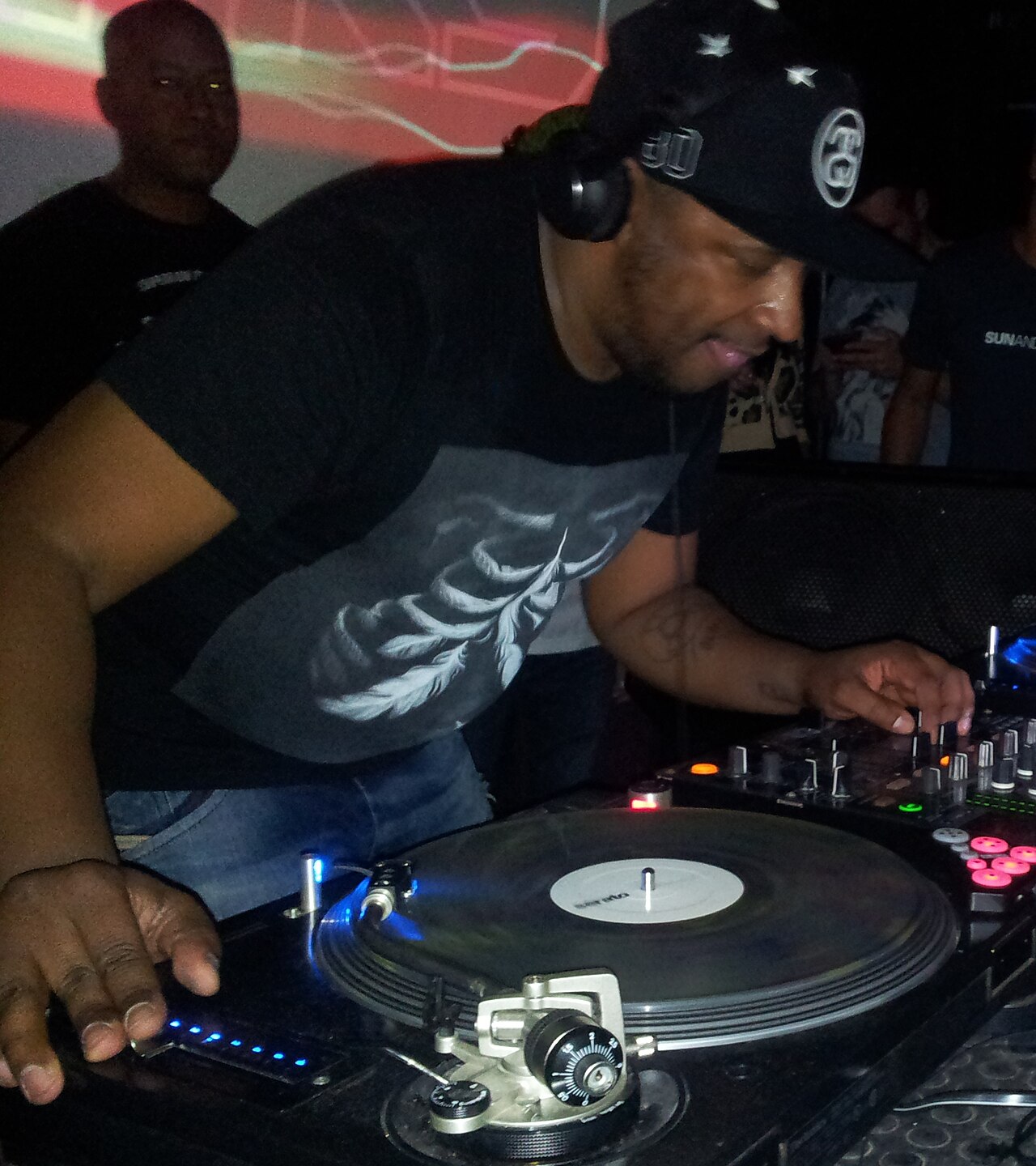 DJ Marky tocando no Lab Club em 2014