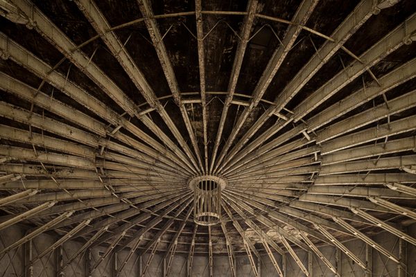 Imagem relacionada a Gashouder mostra por que arquitetura também faz parte da memória da pista